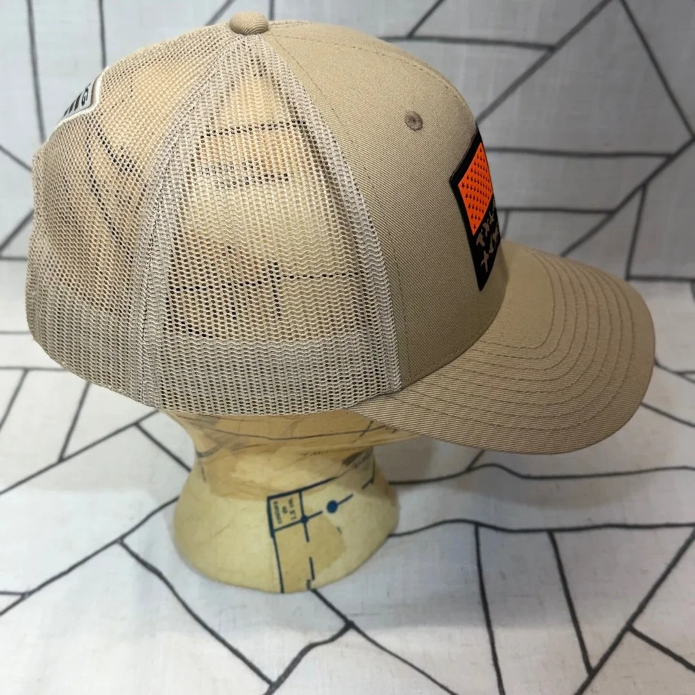 Columbia PHG Trucker Hat O/S Tan Hunting Dog Waterfowl Flag Snapback Cap